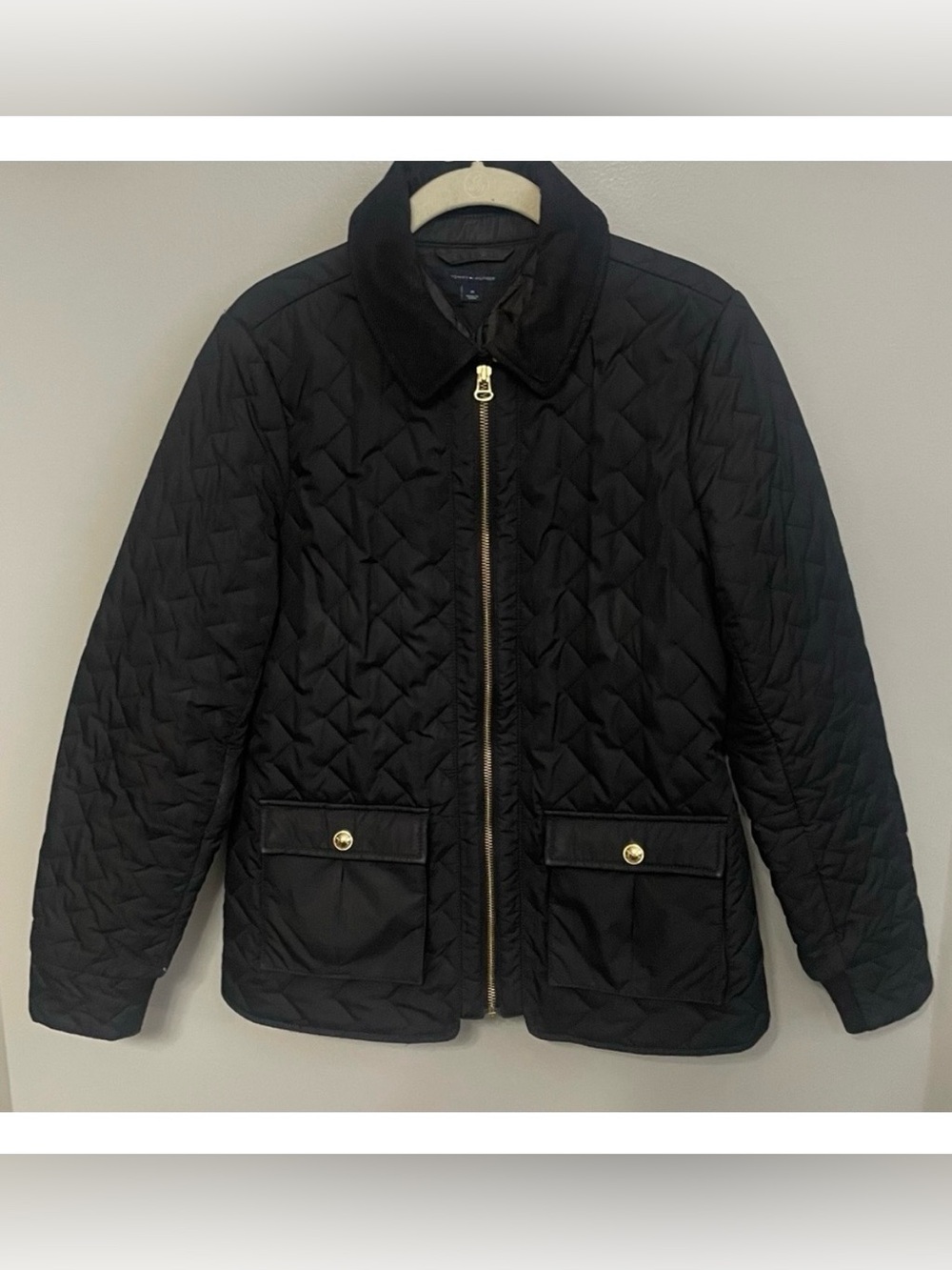 Tommy Hilfiger Black Quilted Barn Jacket. medium